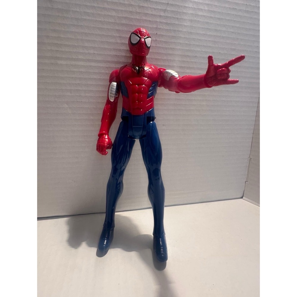 Hasbro Marvel Spider-Man Red Blue Action Figure Comic Book Heroes 2018